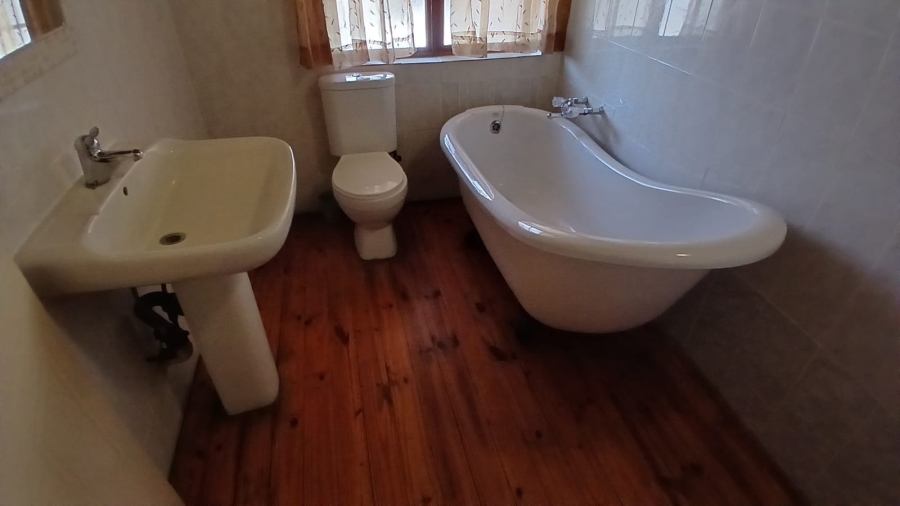 9 Bedroom Property for Sale in Mnandi Gauteng
