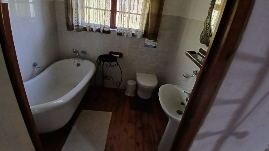 9 Bedroom Property for Sale in Mnandi Gauteng