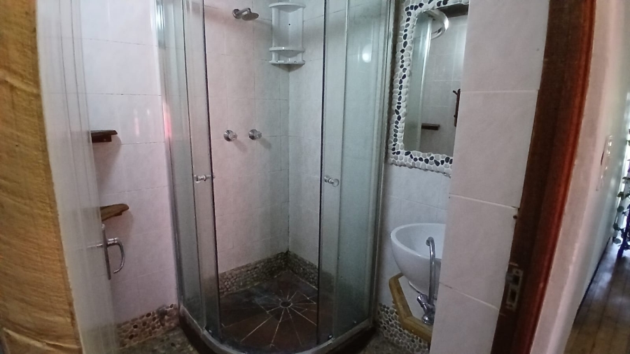 9 Bedroom Property for Sale in Mnandi Gauteng