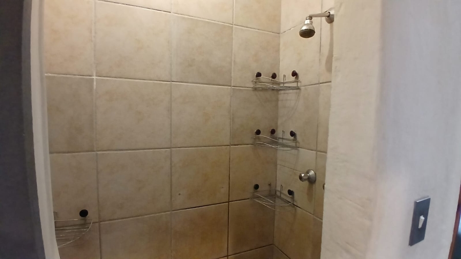 9 Bedroom Property for Sale in Mnandi Gauteng