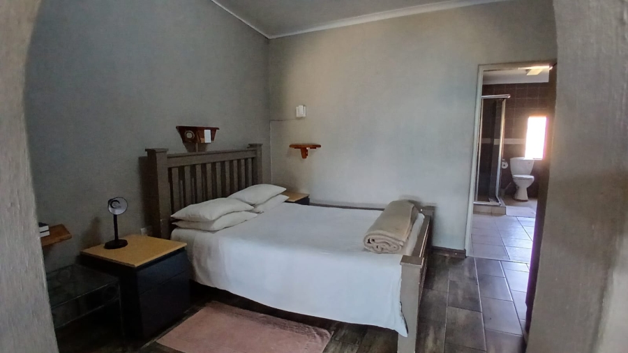 9 Bedroom Property for Sale in Mnandi Gauteng