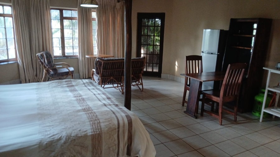 9 Bedroom Property for Sale in Mnandi Gauteng