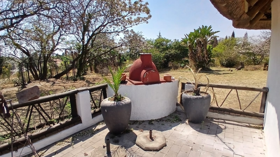 9 Bedroom Property for Sale in Mnandi Gauteng