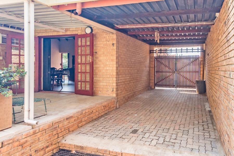 4 Bedroom Property for Sale in Clubview Gauteng