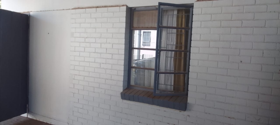 3 Bedroom Property for Sale in Moregloed Gauteng