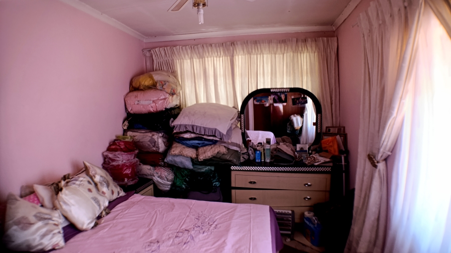 5 Bedroom Property for Sale in Danville Gauteng