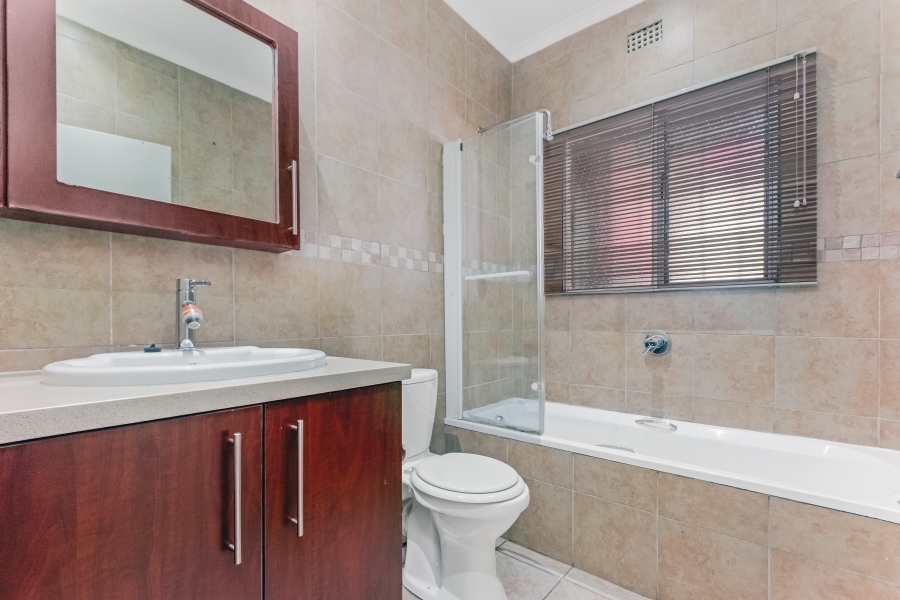 3 Bedroom Property for Sale in Sandown Gauteng