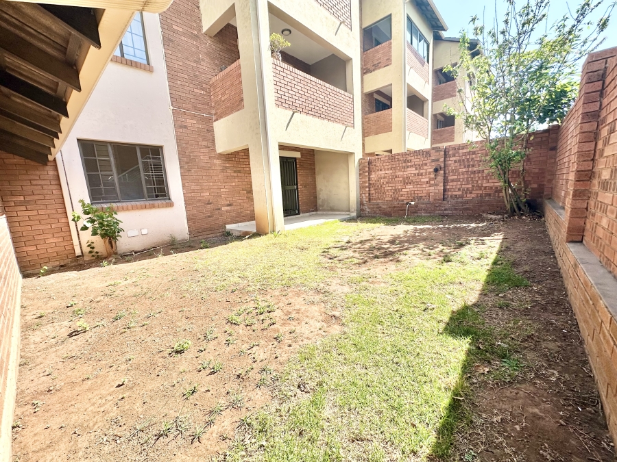 2 Bedroom Property for Sale in Noordwyk Gauteng