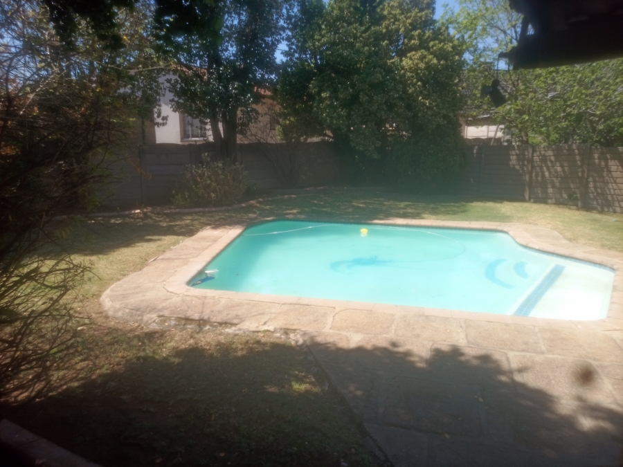 3 Bedroom Property for Sale in Verwoerdpark Gauteng