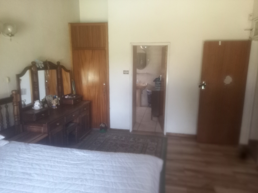 3 Bedroom Property for Sale in Verwoerdpark Gauteng