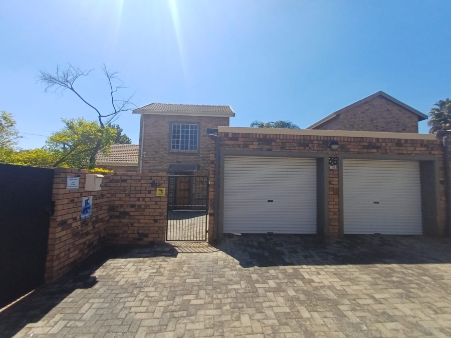3 Bedroom Property for Sale in Wilgeheuwel Gauteng