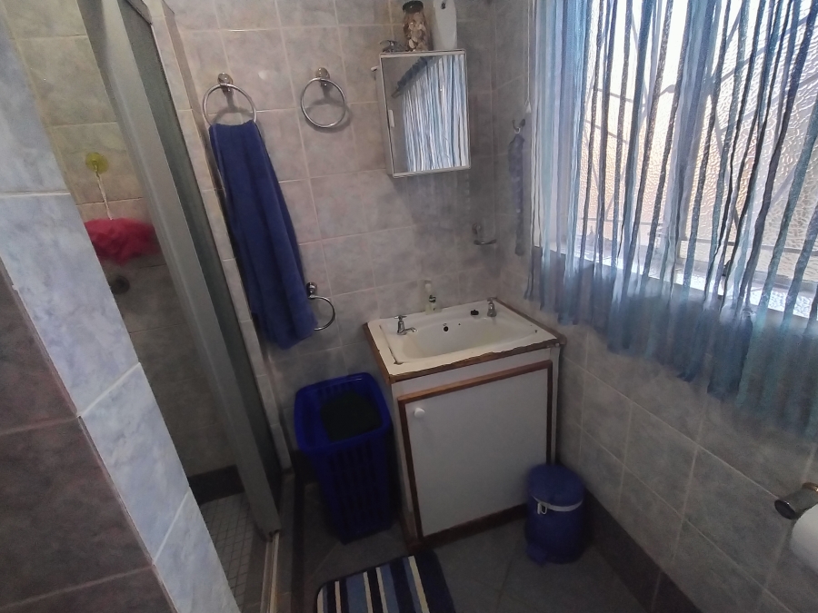 5 Bedroom Property for Sale in The Orchards Gauteng