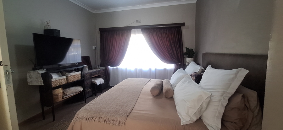 3 Bedroom Property for Sale in Wentworth Park Gauteng