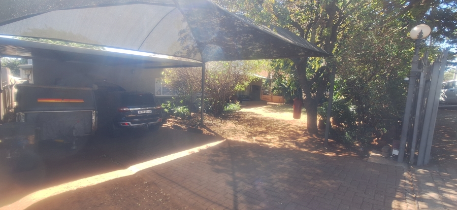 3 Bedroom Property for Sale in Wentworth Park Gauteng