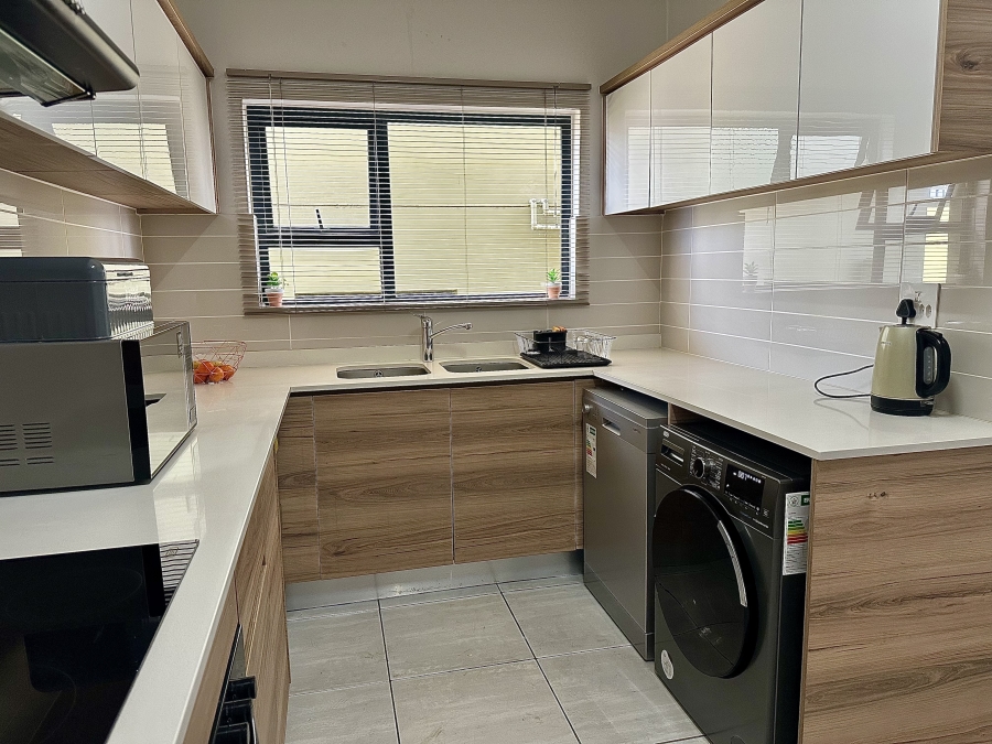 3 Bedroom Property for Sale in Waterfall Gauteng