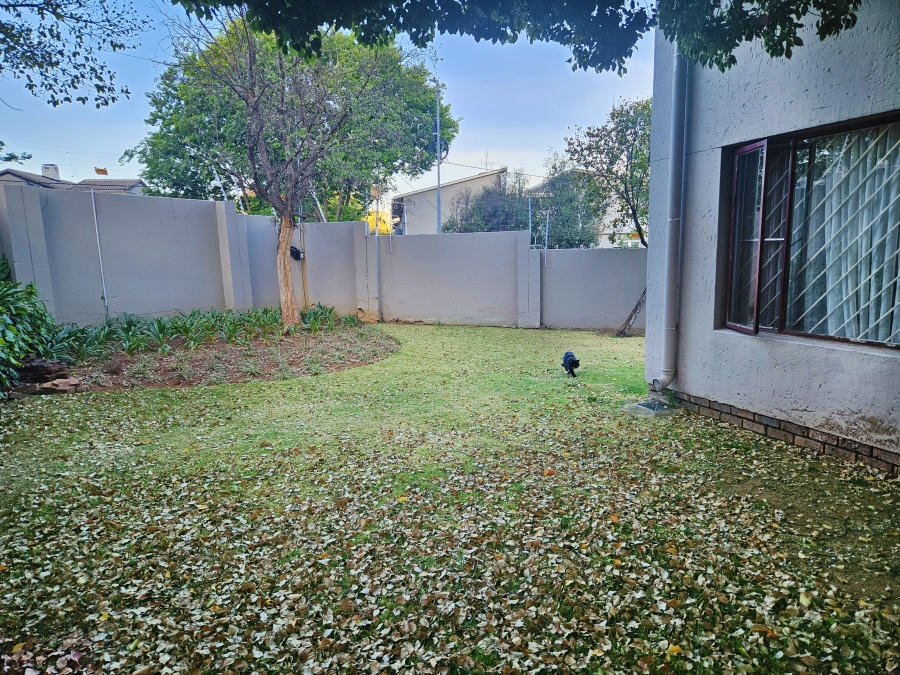 To Let 1 Bedroom Property for Rent in Eltonhill Gauteng