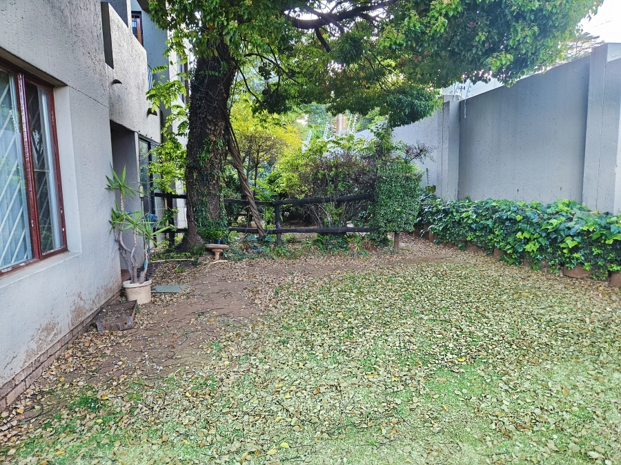 To Let 1 Bedroom Property for Rent in Eltonhill Gauteng