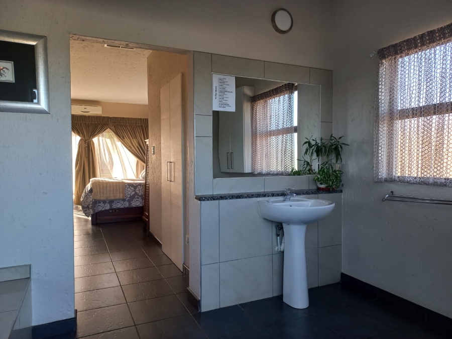 4 Bedroom Property for Sale in Heidelberg Gauteng