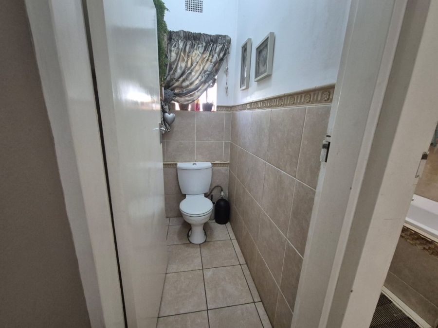3 Bedroom Property for Sale in Wentworth Park Gauteng
