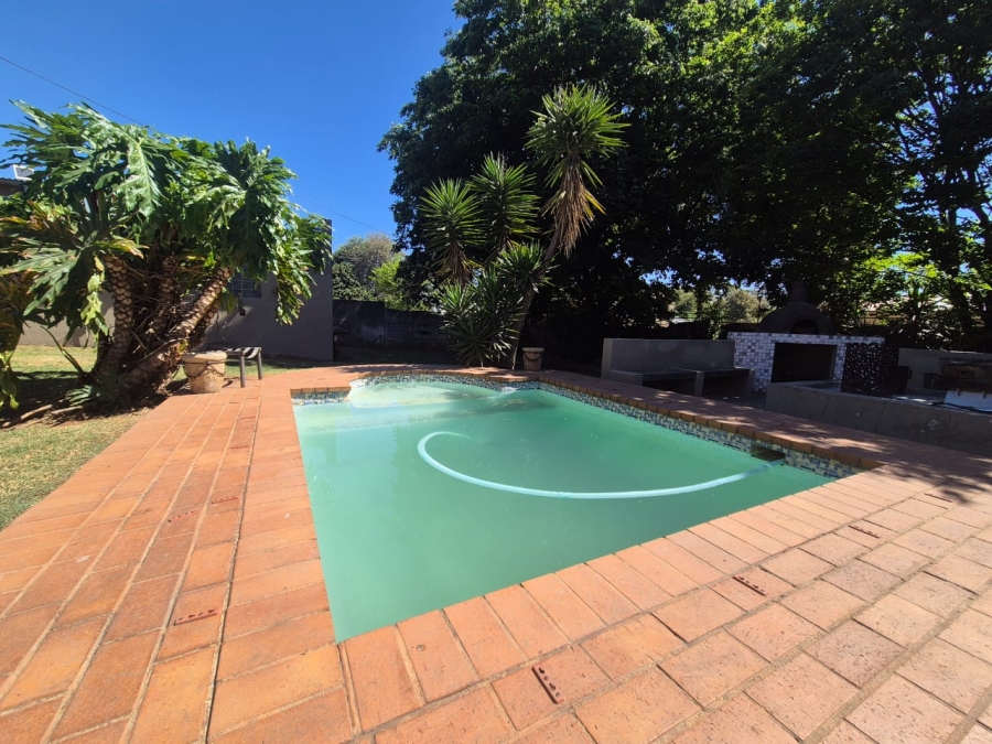3 Bedroom Property for Sale in Wentworth Park Gauteng
