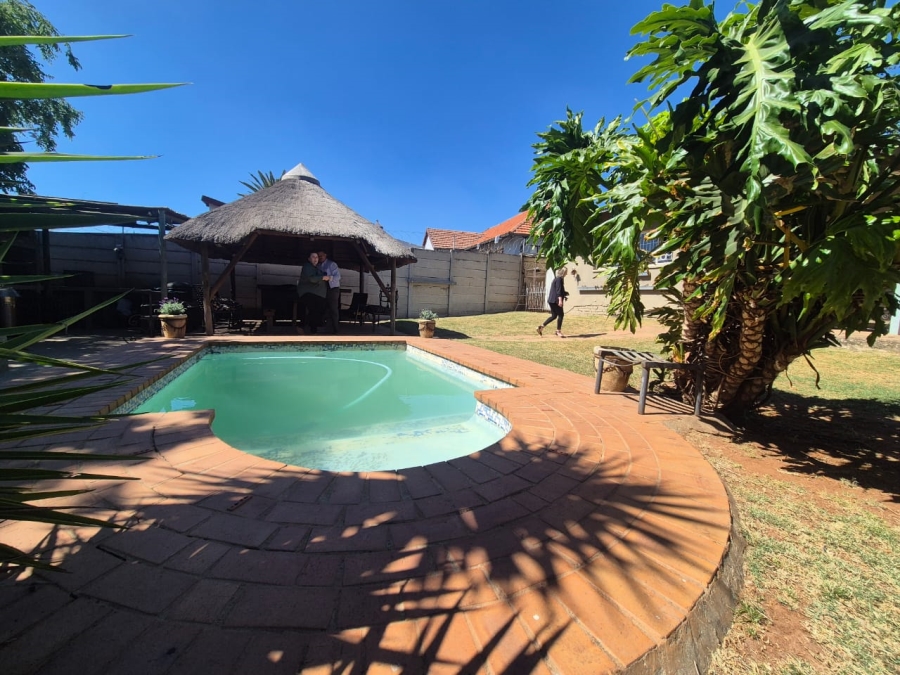 3 Bedroom Property for Sale in Wentworth Park Gauteng