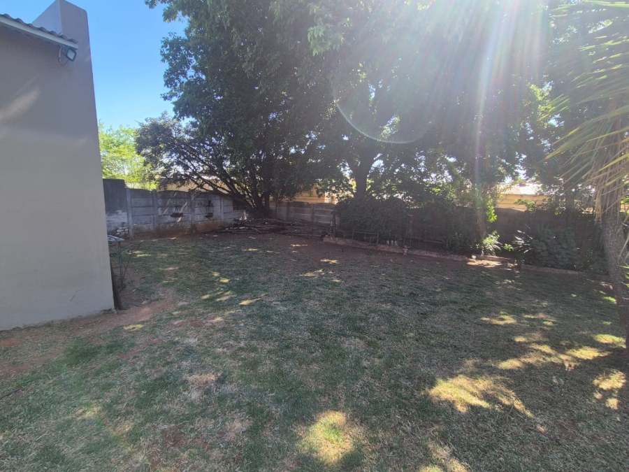 3 Bedroom Property for Sale in Wentworth Park Gauteng