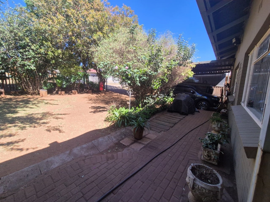 3 Bedroom Property for Sale in Wentworth Park Gauteng