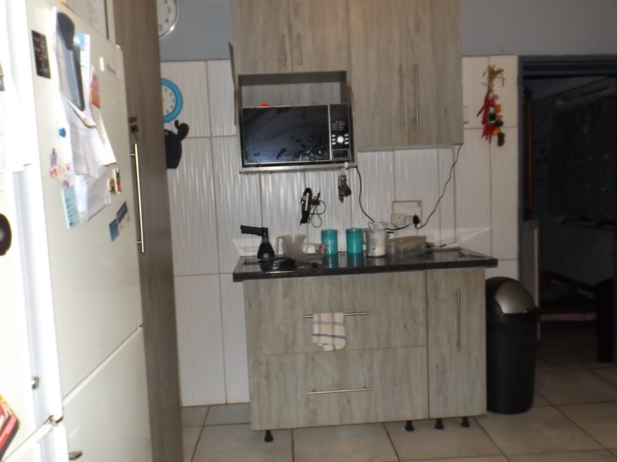 3 Bedroom Property for Sale in Strubenvale Gauteng