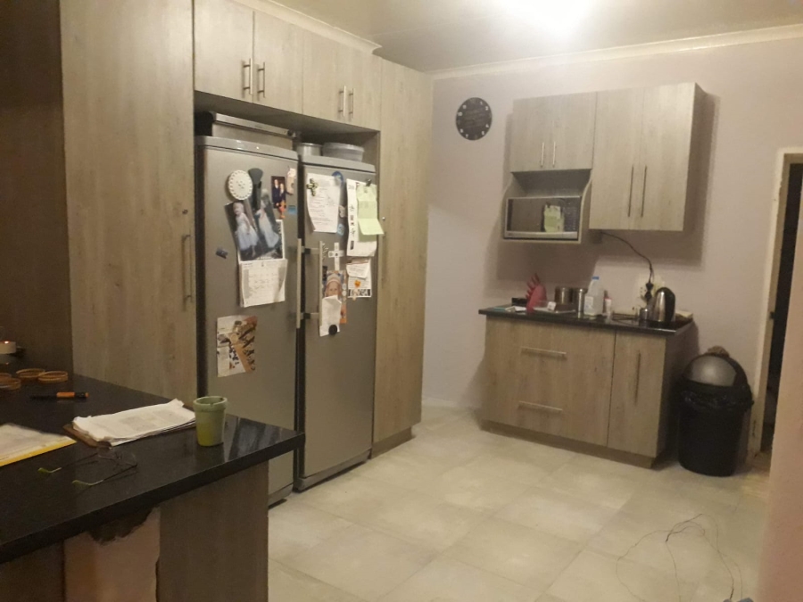 3 Bedroom Property for Sale in Strubenvale Gauteng