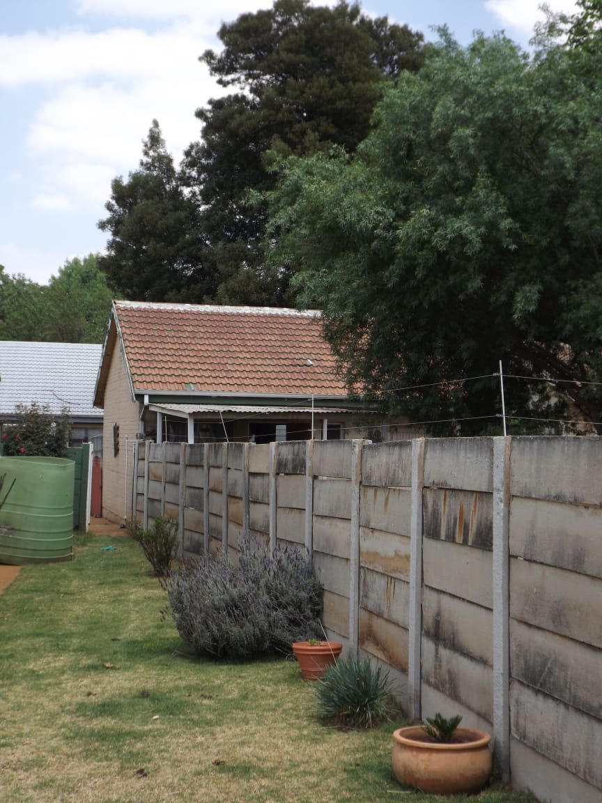 3 Bedroom Property for Sale in Strubenvale Gauteng