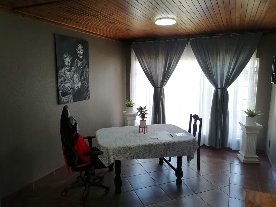 4 Bedroom Property for Sale in Birchleigh North Gauteng