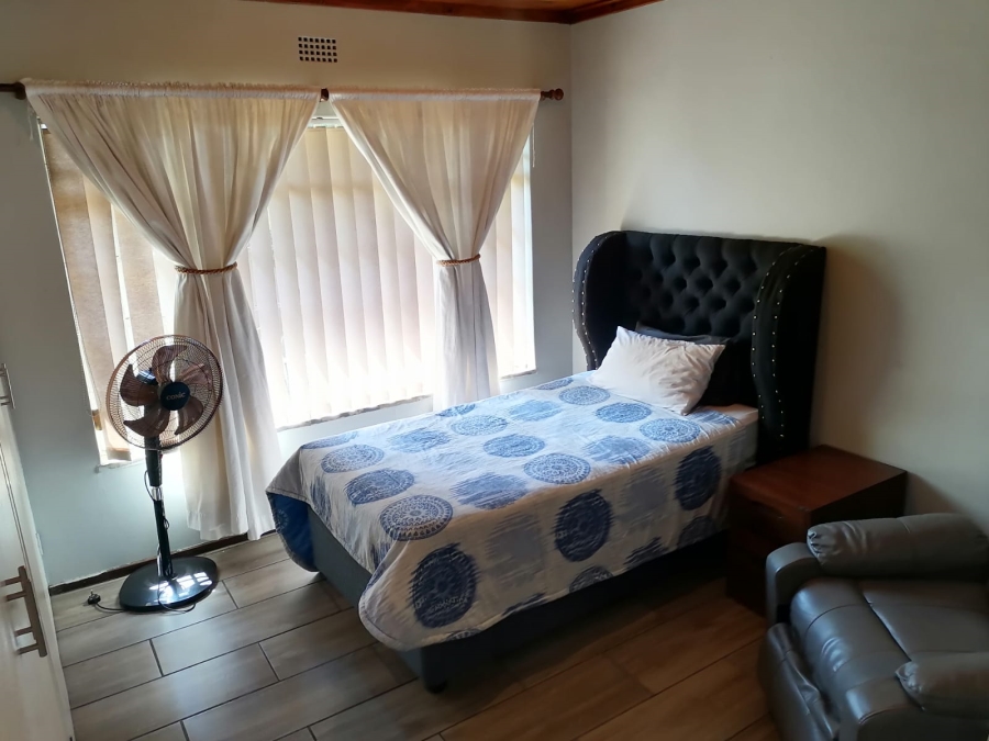 4 Bedroom Property for Sale in Birchleigh North Gauteng