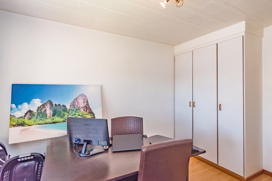 2 Bedroom Property for Sale in Bedfordview Gauteng
