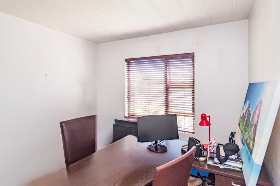 2 Bedroom Property for Sale in Bedfordview Gauteng