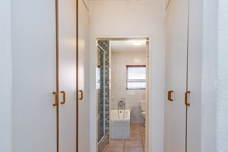 2 Bedroom Property for Sale in Bedfordview Gauteng