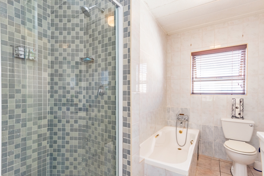2 Bedroom Property for Sale in Bedfordview Gauteng