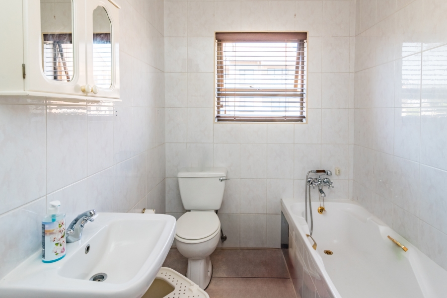 2 Bedroom Property for Sale in Bedfordview Gauteng