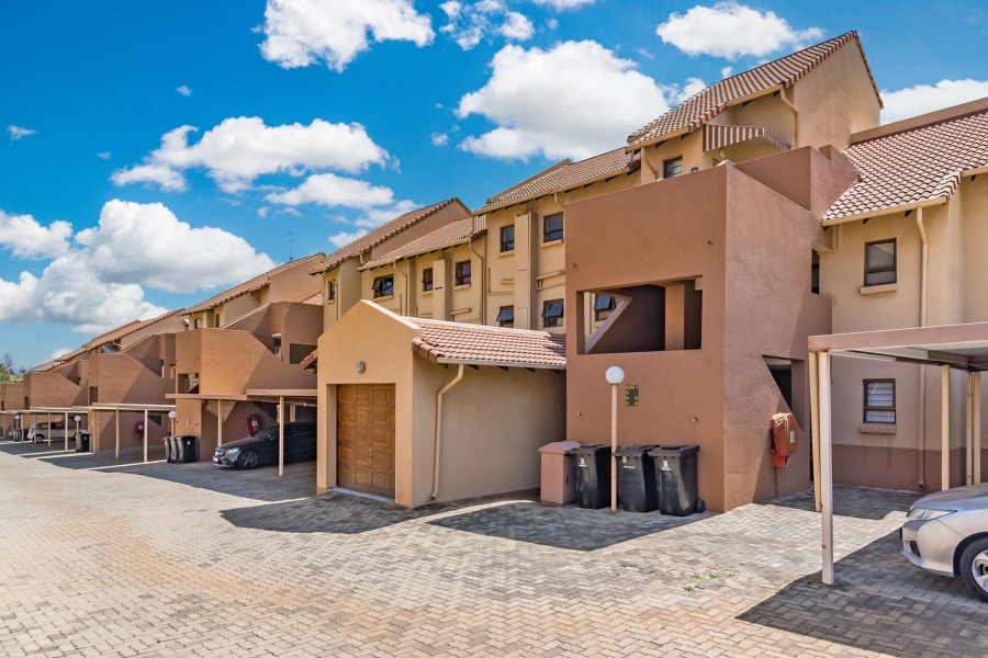 2 Bedroom Property for Sale in Bedfordview Gauteng