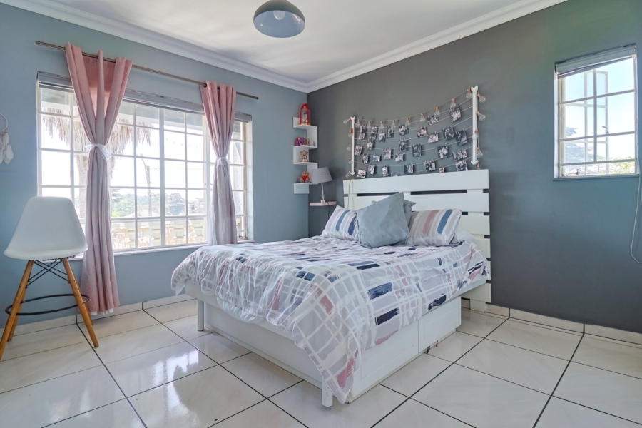 5 Bedroom Property for Sale in The Hill Gauteng