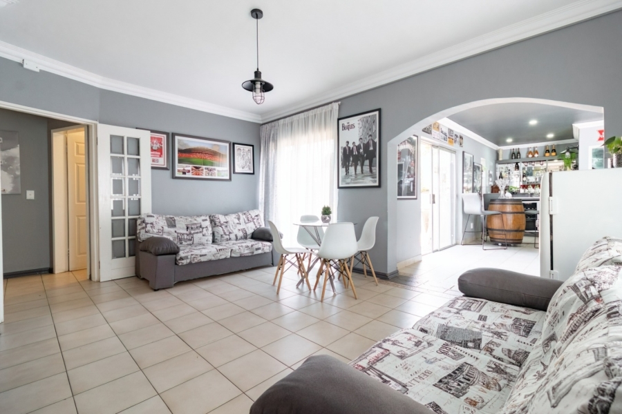 5 Bedroom Property for Sale in The Hill Gauteng