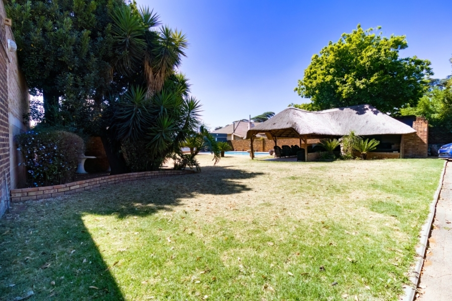 5 Bedroom Property for Sale in The Hill Gauteng