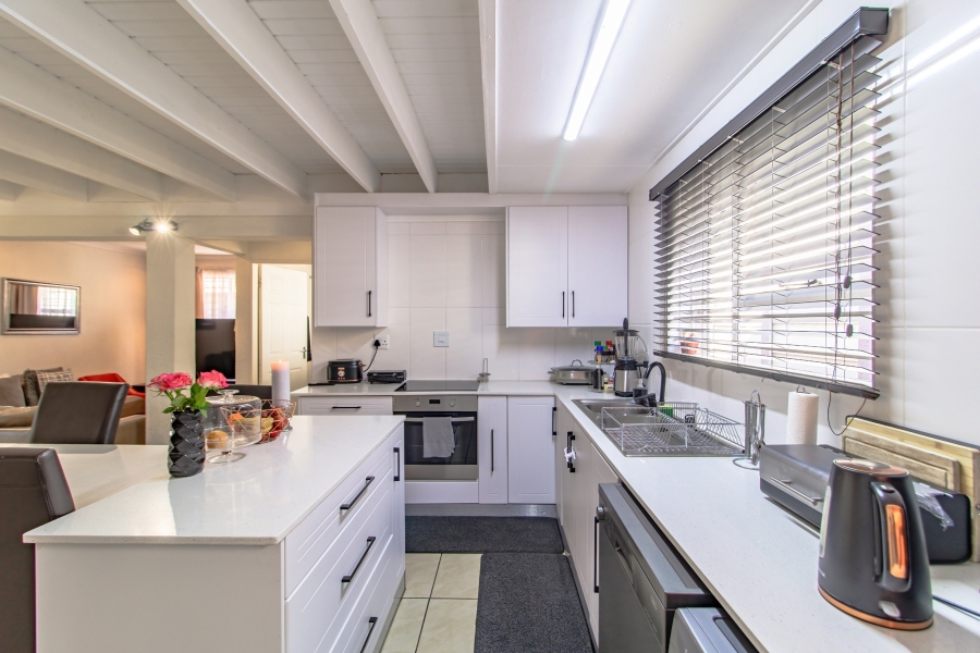 3 Bedroom Property for Sale in Eden Glen Gauteng