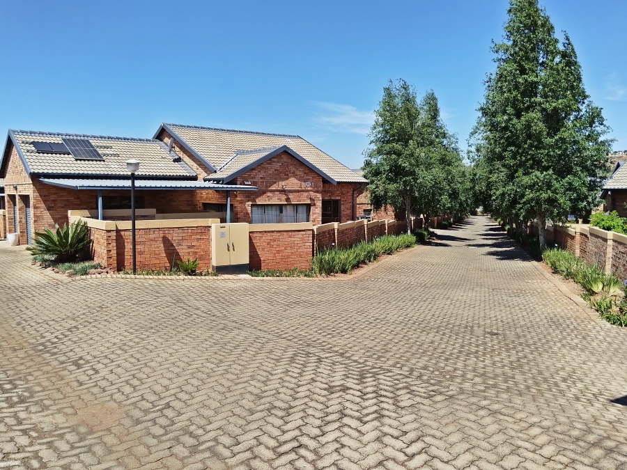 2 Bedroom Property for Sale in Sugar Bush Estate Gauteng