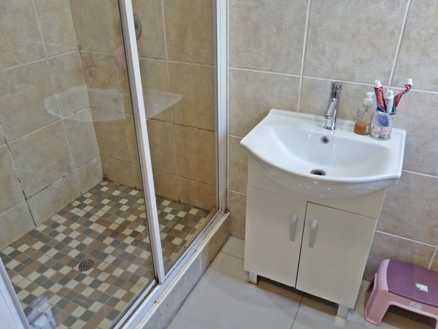 2 Bedroom Property for Sale in Sugar Bush Estate Gauteng