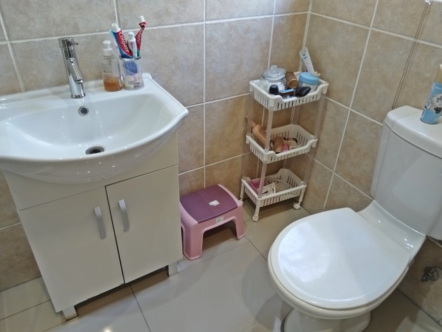2 Bedroom Property for Sale in Sugar Bush Estate Gauteng
