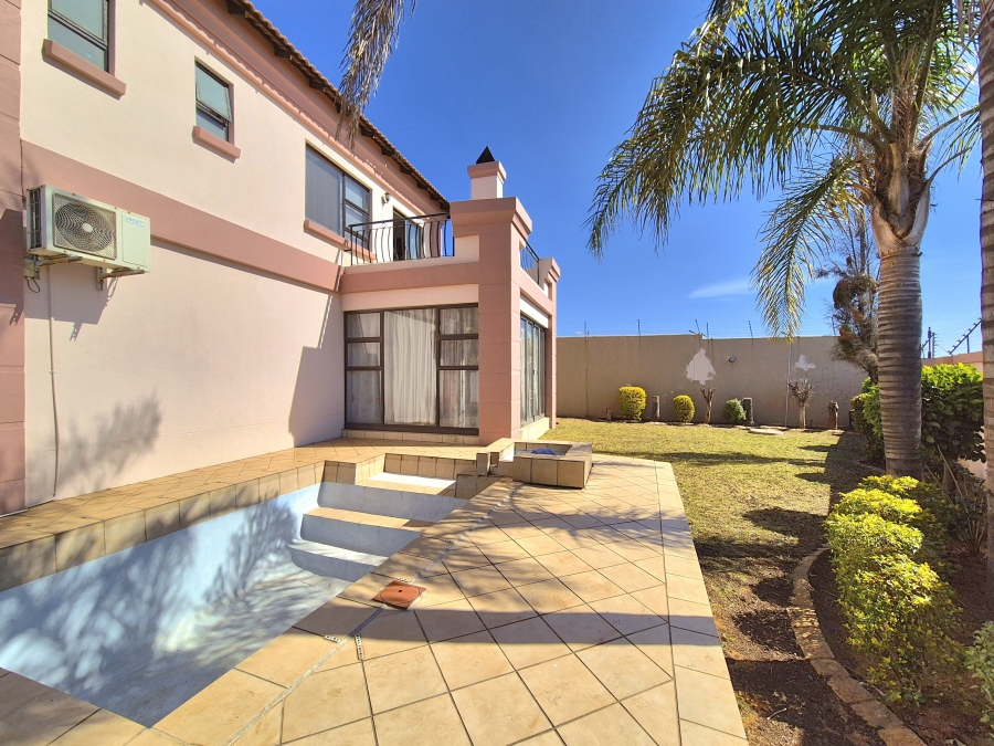 4 Bedroom Property for Sale in Parkrand Gauteng