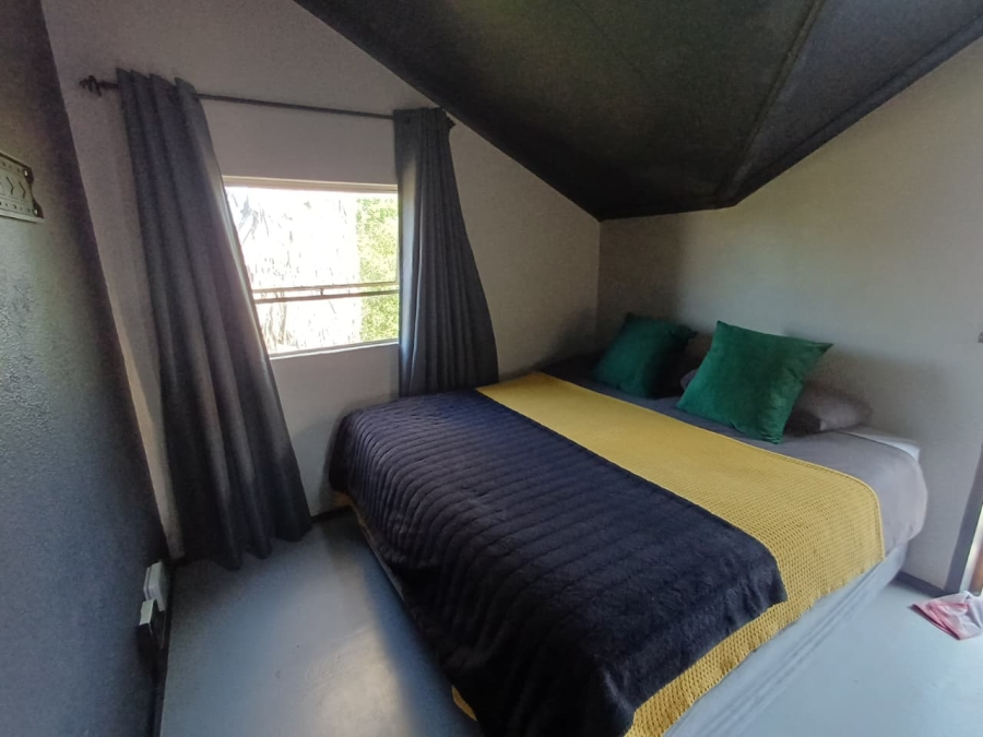 3 Bedroom Property for Sale in Allens Nek Gauteng