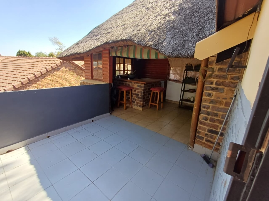 3 Bedroom Property for Sale in Allens Nek Gauteng