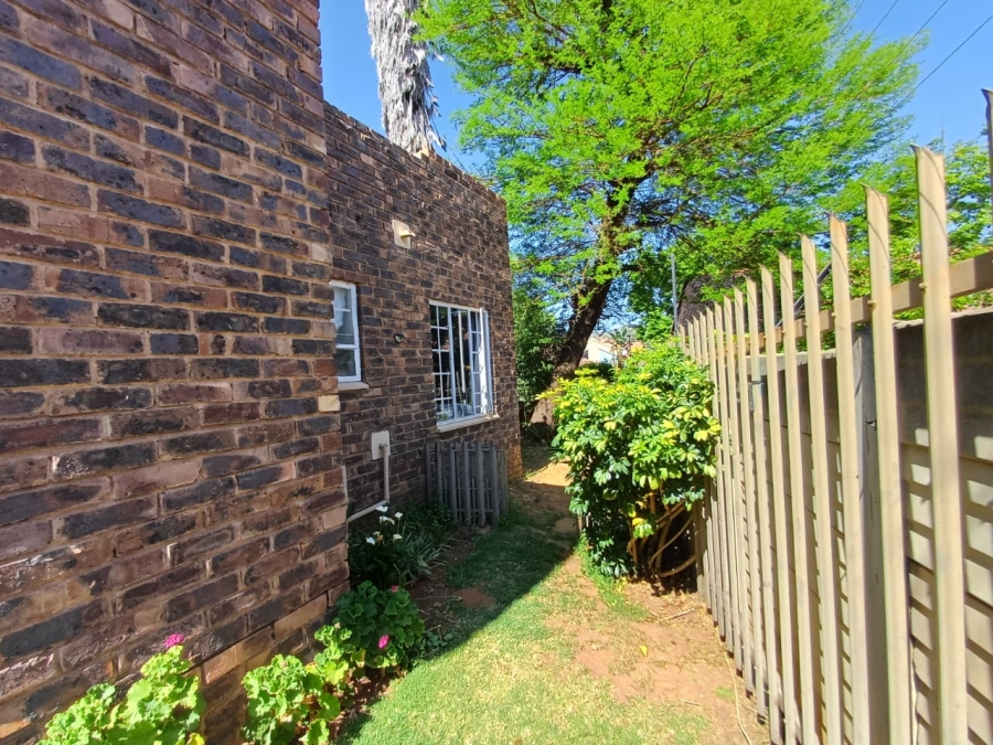 3 Bedroom Property for Sale in Allens Nek Gauteng