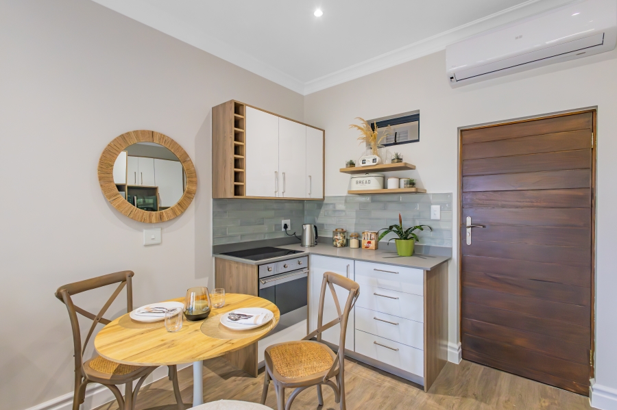 To Let 2 Bedroom Property for Rent in Beverley Gauteng